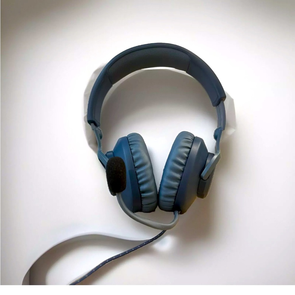 JBL Quantum 100 Gaming Headset (Wired - Blue) New